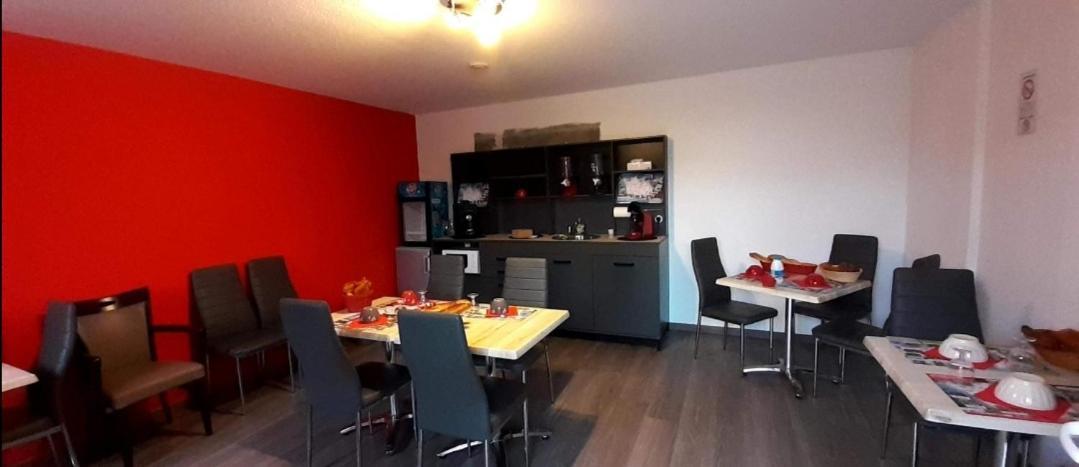 Résidence Hôtelière Hélios Jonzac Exterior foto