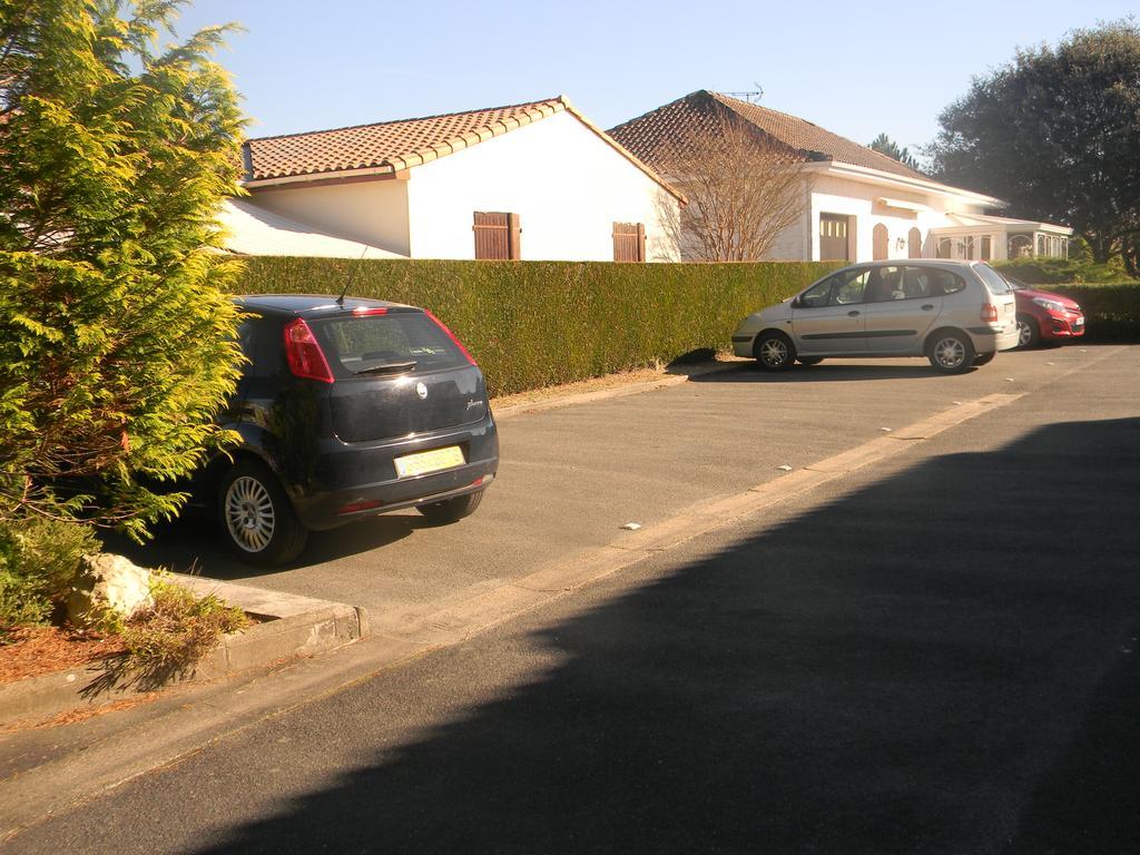 Résidence Hôtelière Hélios Jonzac Exterior foto