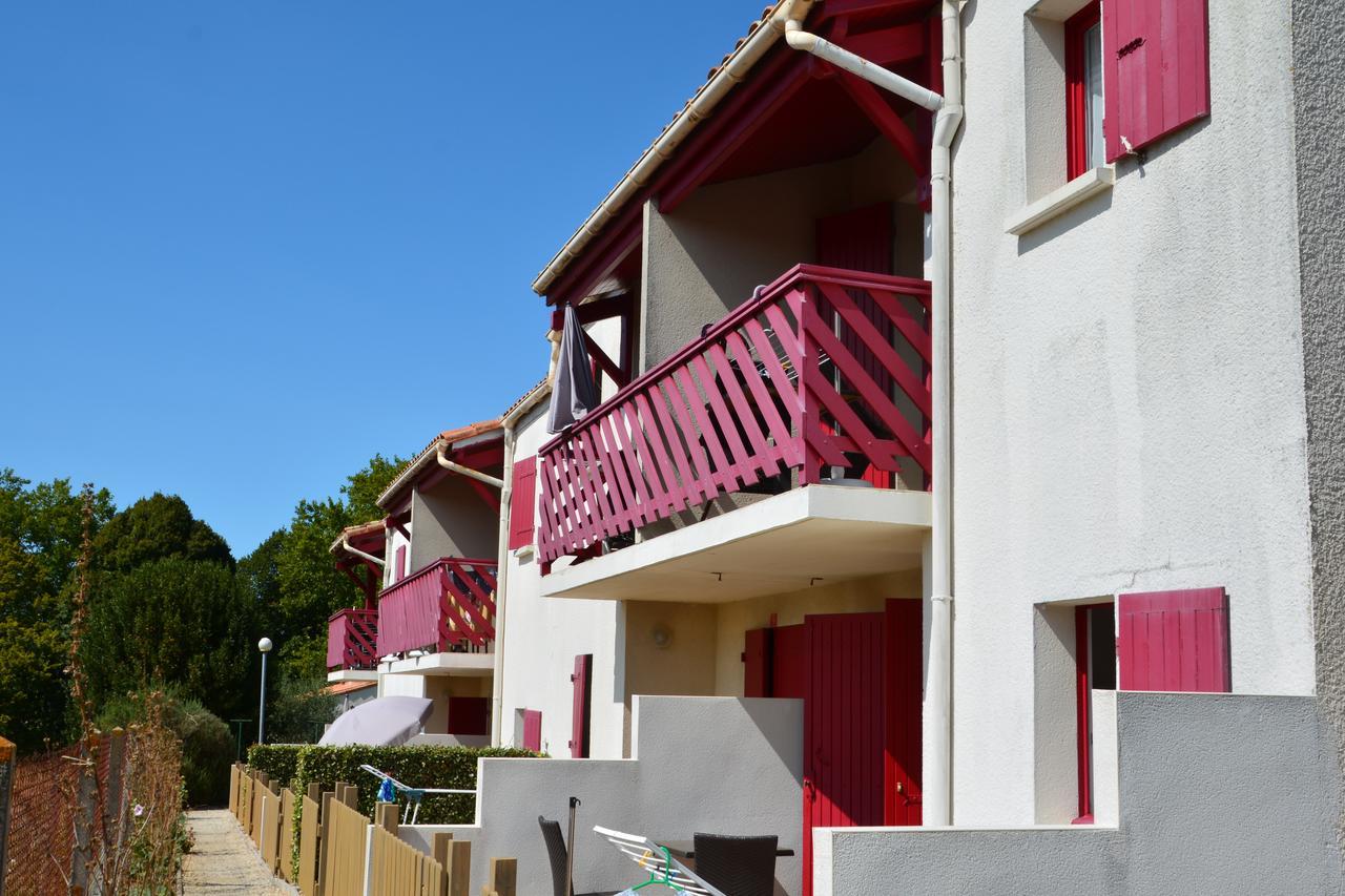 Résidence Hôtelière Hélios Jonzac Exterior foto